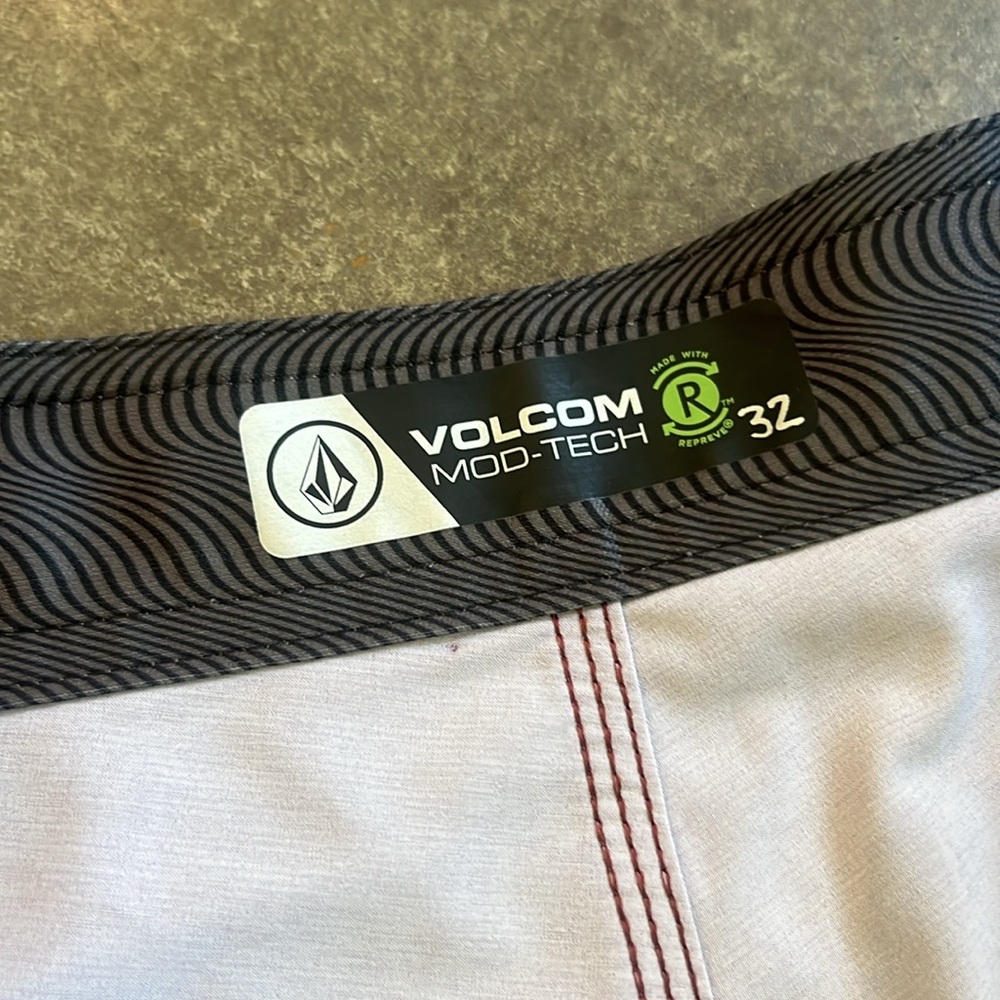 Volcom Board Shorts - image 6